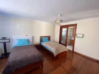 Foto 28 de VENTA CASA 4 DORMITORIOS CON SUITE EN URBANIZACIONCAMPO ALEGRE, MONTESERRIN