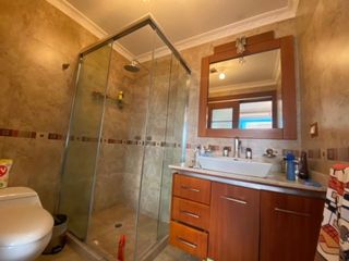 Foto 30 de VENTA CASA 4 DORMITORIOS CON SUITE EN URBANIZACIONCAMPO ALEGRE, MONTESERRIN