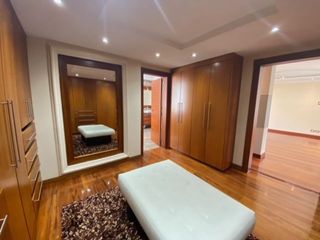 Foto 33 de VENTA CASA 4 DORMITORIOS CON SUITE EN URBANIZACIONCAMPO ALEGRE, MONTESERRIN