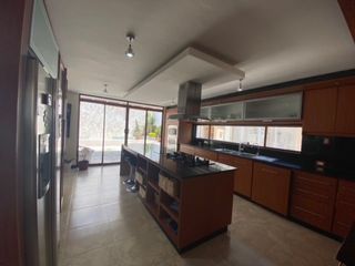 Foto 36 de VENTA CASA 4 DORMITORIOS CON SUITE EN URBANIZACIONCAMPO ALEGRE, MONTESERRIN