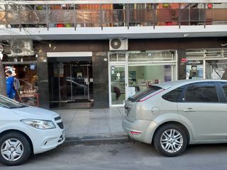 Foto 1 de 2 Ambientes Muy Luminoso con Cochera Fija - Barrio La Imprenta