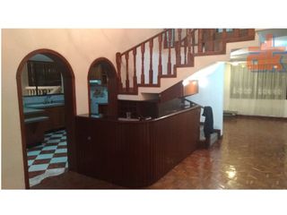 Foto 2 de Arriendo Amplia Casa 350m2 independiente la Primavera 2