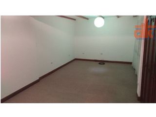 Foto 15 de Arriendo Amplia Casa 350m2 independiente la Primavera 2