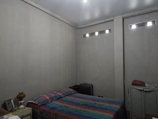 Foto 12 de Vendo Casa 3 pisos en Gómez Rendón y la 6ava Uso Comercial - Residencial