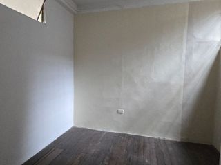 Foto 18 de Vendo Casa 3 pisos en Gómez Rendón y la 6ava Uso Comercial - Residencial