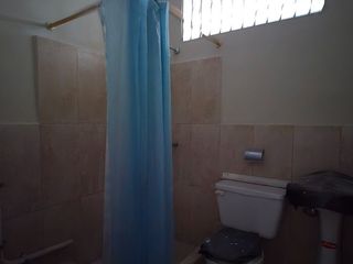 Foto 26 de Vendo Casa 3 pisos en Gómez Rendón y la 6ava Uso Comercial - Residencial
