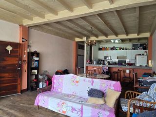 Foto 33 de Vendo Casa 3 pisos en Gómez Rendón y la 6ava Uso Comercial - Residencial