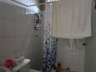 Foto 35 de Vendo Casa 3 pisos en Gómez Rendón y la 6ava Uso Comercial - Residencial