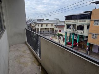 Foto 48 de Vendo Casa 3 pisos en Gómez Rendón y la 6ava Uso Comercial - Residencial