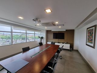 Foto 20 de Alquilo Oficina de 55m² en Moderno Edificio Sky Building, Salida Aeropuerto