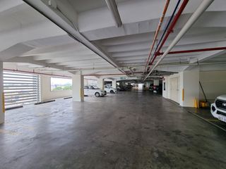 Foto 24 de Alquilo Oficina de 55m² en Moderno Edificio Sky Building, Salida Aeropuerto
