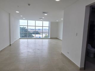 Foto 10 de Alquilo Oficina de 55m² en Moderno Edificio Sky Building, Salida Aeropuerto