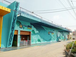 Foto 7 de Venta De Casa De 2 Pisos En Zona Turistica Y Comercial - Comas