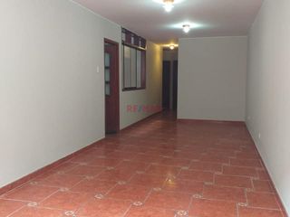 Foto 9 de Se Alquila Departamento En Primer Piso con cochera,  En Surco