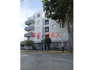 Foto 1 de Venta De Departamento En Pueblo Libre Con Cochera
