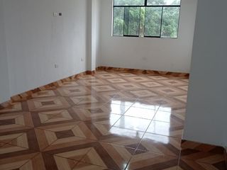 Foto 1 de Departamento De Alquiler En Ate 4 Habitaciones.