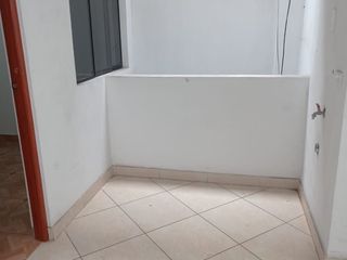 Foto 6 de Departamento De Alquiler En Ate 4 Habitaciones.