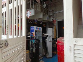 Foto 2 de BODEGA O LUBRICENTRO EN ARRIENDO - PUENTE ARANDA