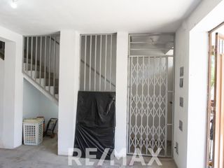 Foto 9 de ✅ Local Comercial 100 M² En Av. Universitaria Y Av. Mayolo / Amplio