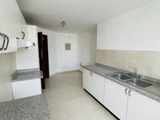 Foto 10 de Departamento en renta, sector La Carolina