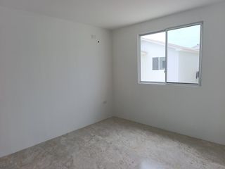 Foto 10 de Alquiler Casa en Daule Urb. Casa Laguna