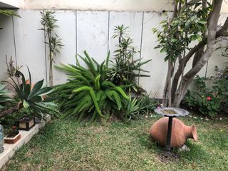 Foto 3 de SAN ISIDRO VENDO HERMOSA CASA  CON JARDIN AMPLIO