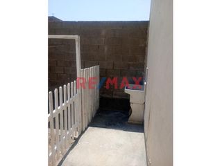 Foto 2 de Se Alquila Una Casa De Un Piso De 135 M2 En Condomino Villa Club 4 En Carabayllo