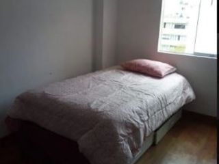 Foto 2 de Vendo Departamento en Lince Cerca Al Parque Castilla