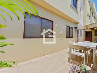 Foto 17 de Apartamento Amoblado de 3 Habitaciones en Planta Baja en Urb. La Riviera con Patio y Muebles Exclusivos