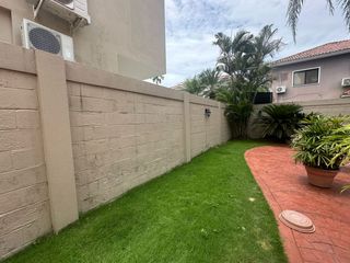 Foto 3 de VENTA CASA ESTANCIAS DEL RIO SAMBORONDON