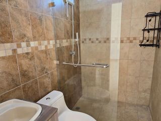 Foto 6 de Vendo Moderna Casa en Ciudadela Guayacanes 2 Plantas en Sector Cerrado