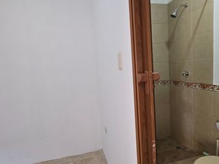 Foto 13 de Vendo Moderna Casa en Ciudadela Guayacanes 2 Plantas en Sector Cerrado
