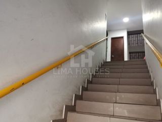 Foto 9 de ALQUILO LOCAL COMERCIAL OFICINA EN LA VICTORIA - 2do PISO