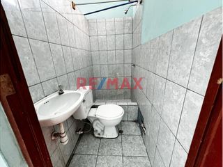 Foto 2 de Venta De Amplia Casa En El Callao – Super Oportunidad Precio Por Metro Cuadrado De Locura
