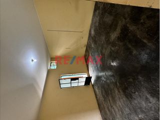 Foto 16 de Venta De Amplia Casa En El Callao – Super Oportunidad Precio Por Metro Cuadrado De Locura