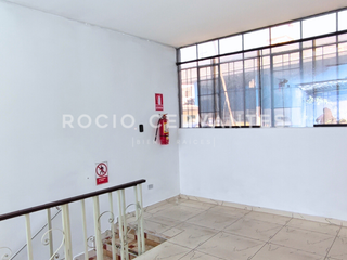 Foto 3 de ¡VENDO LOCAL COMERCIAL en Av. Ejercito! Precio en dólares negociable