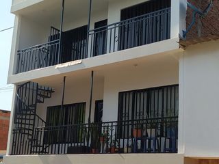 Foto 2 de VENTA CASA TRIFAMILIAR BARRIO MARROQUIN 2