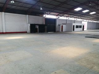 Foto 6 de Bodegas De Arriendo En Manta Zona Los Esteros. Y/T