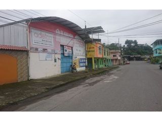 Foto 1 de Galpón Y Ferreteria De Venta Zona Centro Quinindé Y/T