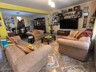 Foto 4 de Amplia Casa En Venta – Independencia