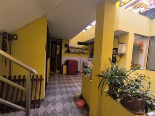 Foto 8 de Amplia Casa En Venta – Independencia
