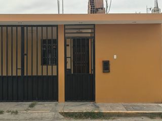 Foto 1 de Alquiler De Casa De Un Piso En Urb. Villas Del Sol De Los Portales - Ica