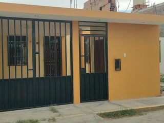 Foto 4 de Alquiler De Casa De Un Piso En Urb. Villas Del Sol De Los Portales - Ica