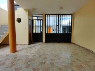 Foto 3 de Alquiler De Casa De Un Piso En Urb. Villas Del Sol De Los Portales - Ica