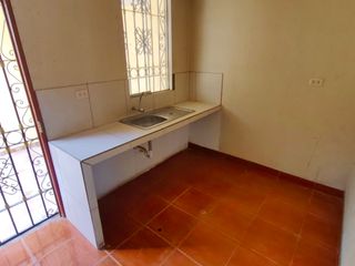 Foto 12 de Alquiler De Casa De Un Piso En Urb. Villas Del Sol De Los Portales - Ica