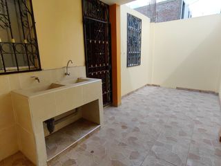 Foto 26 de Alquiler De Casa De Un Piso En Urb. Villas Del Sol De Los Portales - Ica