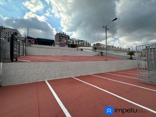 Foto 4 de Arriendo amplio local para concesionario de vehículo