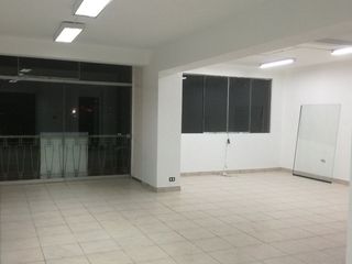 Foto 8 de OCASION !! ALQUILER AMPLIA OFICINA EN EL CORAZON DEL CENTRO DE LIMA