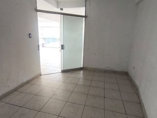 Foto 11 de OCASION !! ALQUILER AMPLIA OFICINA EN EL CORAZON DEL CENTRO DE LIMA