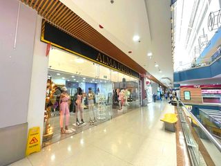 Foto 4 de LOCAL COMERCIAL SECTOR CENTRO COMERCIAL PLAZA FLORA ARMENIA